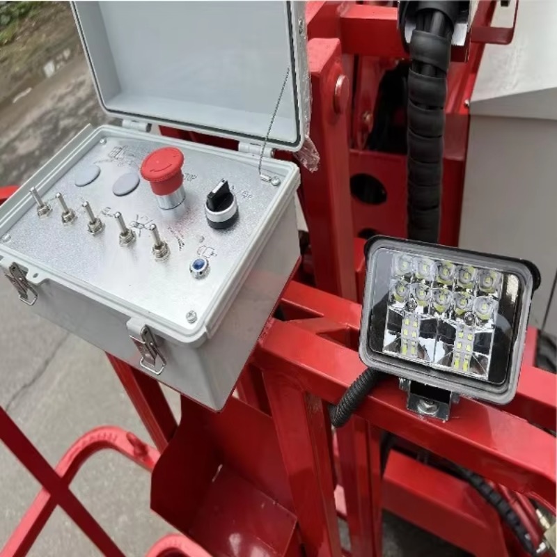 YG Customized 12m Briggs & Str - Compact Crawler Boom Lift 评论和价格