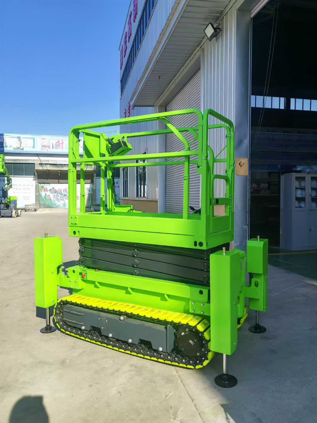 Compact Articulated Crawler Bo - Compact Crawler Boom Lift 评论和价格